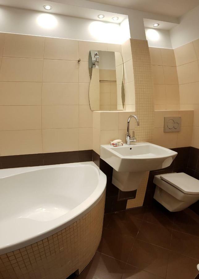Apartament Rsl Ruda Slaska Ngoại thất bức ảnh